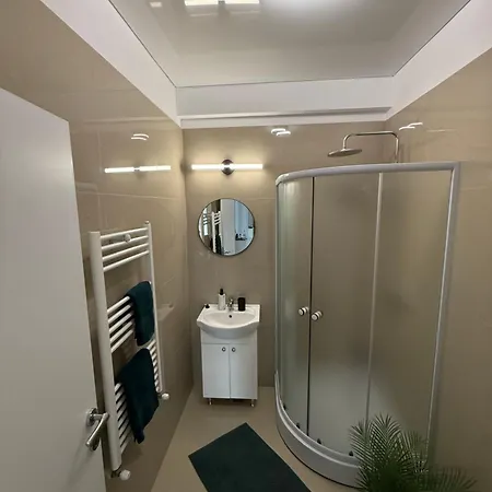 I L Y Sunset Apartment